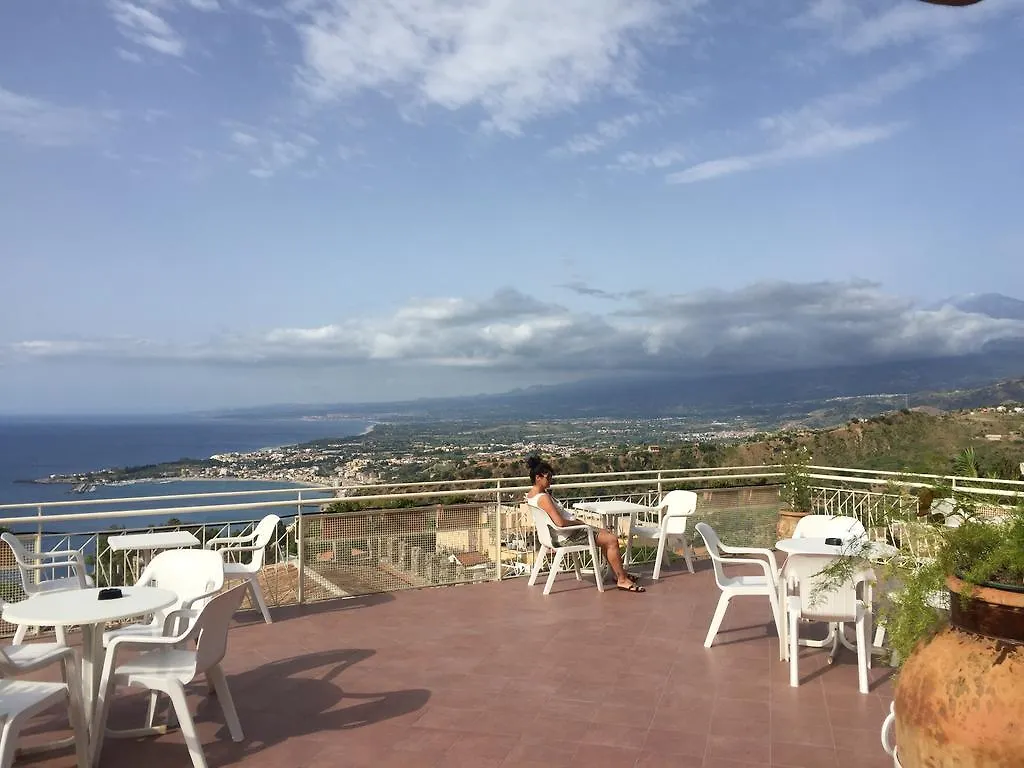 טאורמינה Hotel Mediterranee 4*,  איטליה